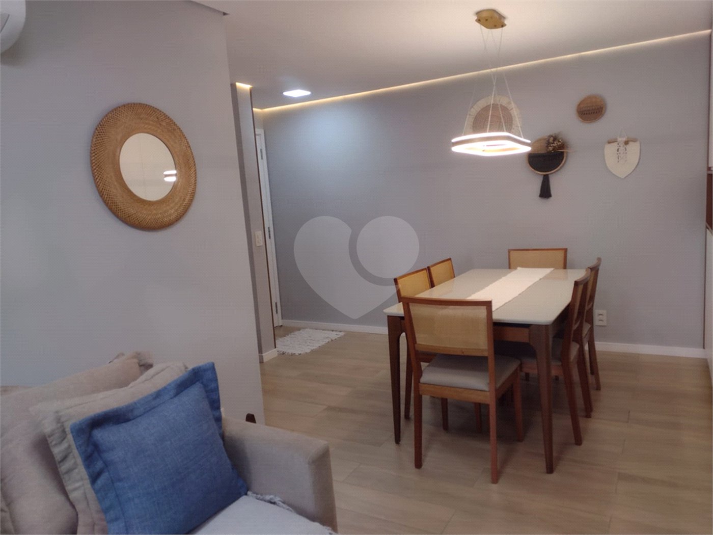 Apartamento à venda com 3 quartos, sendo 1 suíte,  em Campo Grande, São Paulo, SP