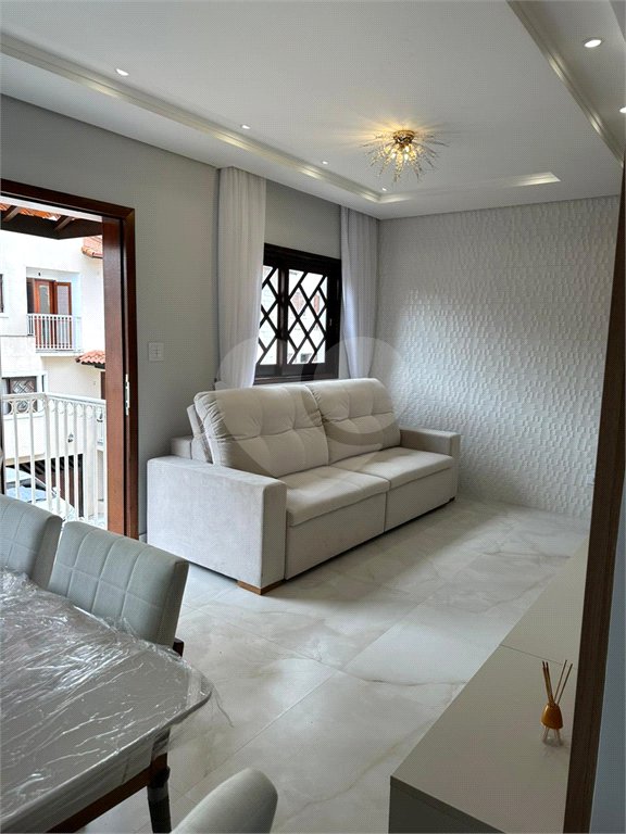 Casa à venda com 3 quartos, sendo 1 suíte, no condomínio Residencial Morada do Horto, São Paulo - SP