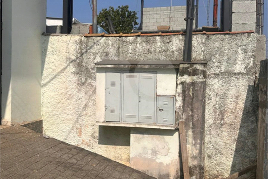 Sobrado à venda com 2 quartos em Vila Zat, São Paulo, SP