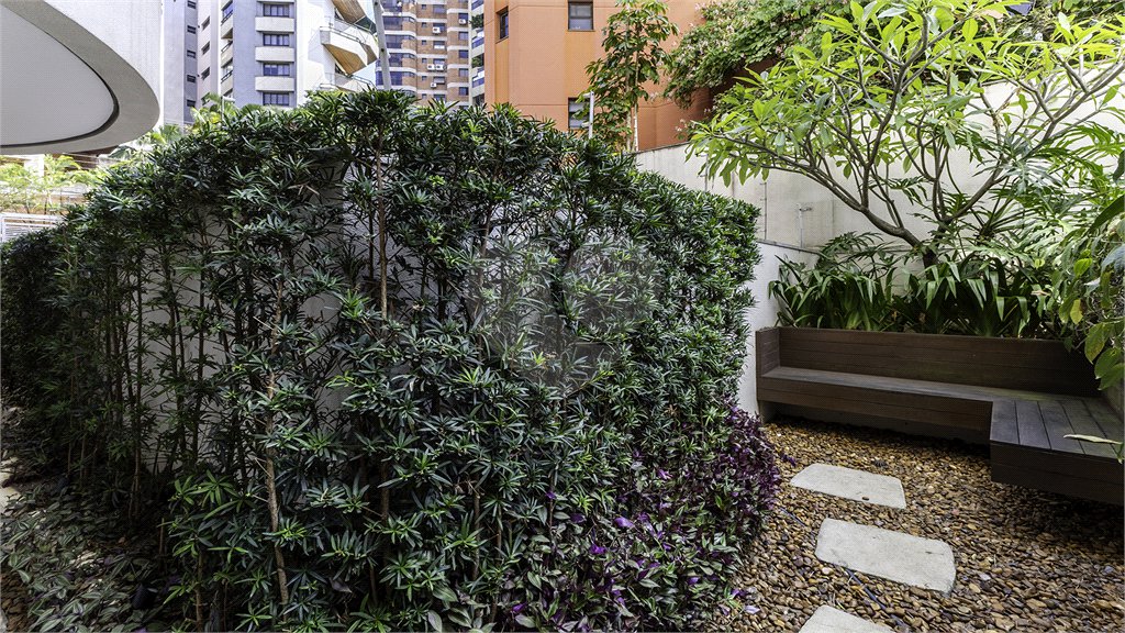 Apartamento para alugar com 1 suíte em Real Parque, São Paulo, SP