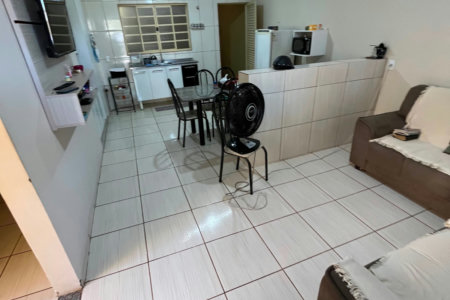 Casa à venda com 2 quartos, sendo 1 suíte,  em Bosque das Araras, Três Lagoas, MS