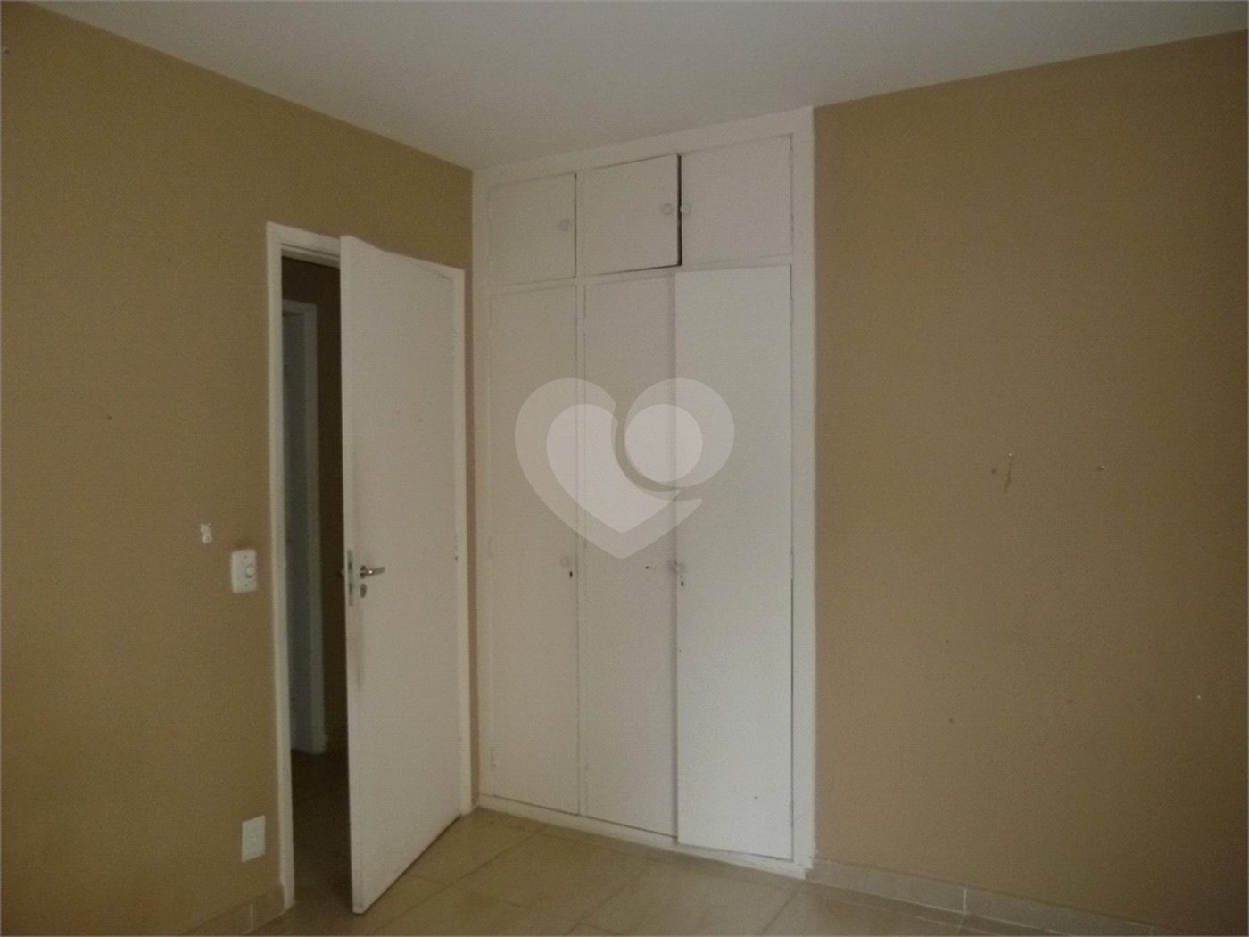 Apartamento à venda com 3 quartos, sendo 1 suíte, em Paraíso, São Paulo, SP