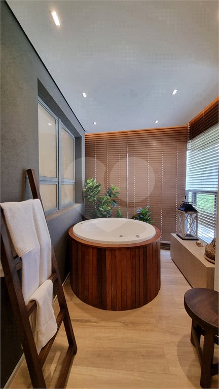 Apartamento à venda com 3 suítes em Água Branca, São Paulo, SP
