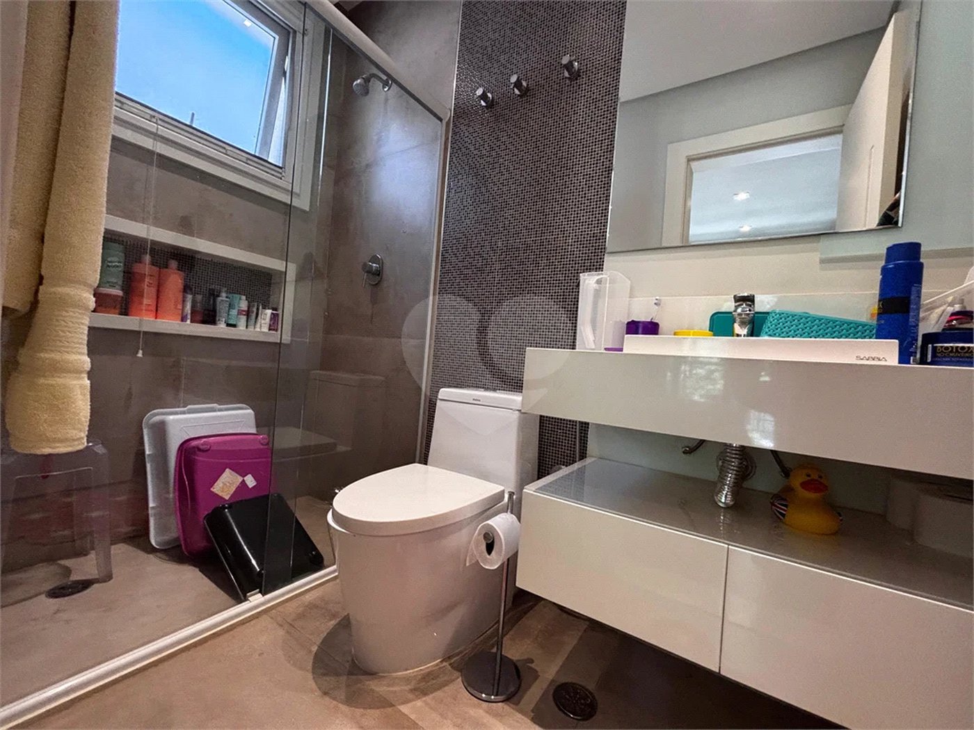 Casa à venda com 4 quartos, sendo 3 suítes, no condomínio Reserva Nova Cantareira, São Paulo - SP