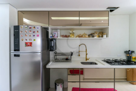 Apartamento à venda com 3 quartos, sendo 1 suíte, em Santo Amaro, São Paulo, SP