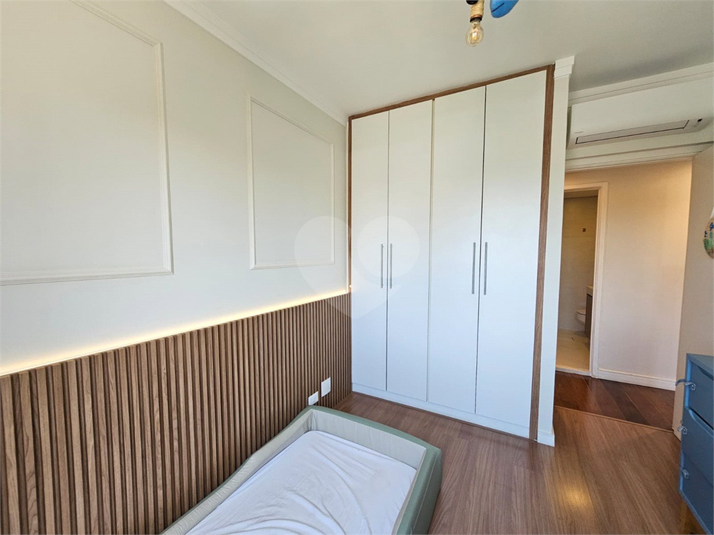 Apartamento à venda com 3 quartos, sendo 1 suíte, em Santo Amaro, São Paulo, SP