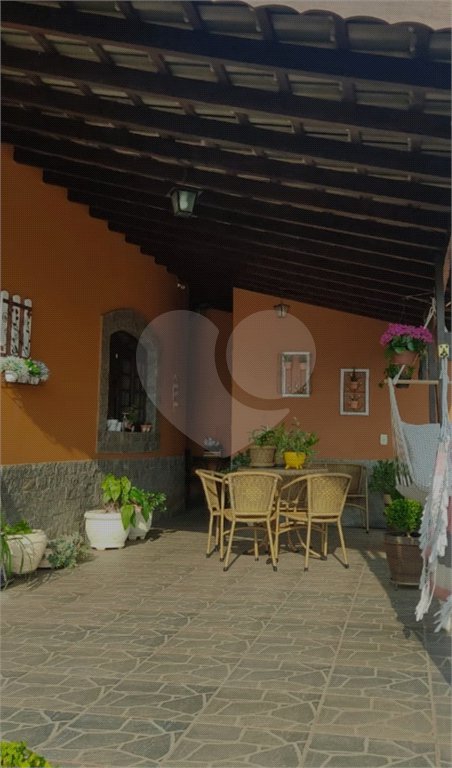 Sobrado à venda com 3 quartos, sendo 1 suíte, em Esplanada do Carmo, Jarinu, SP