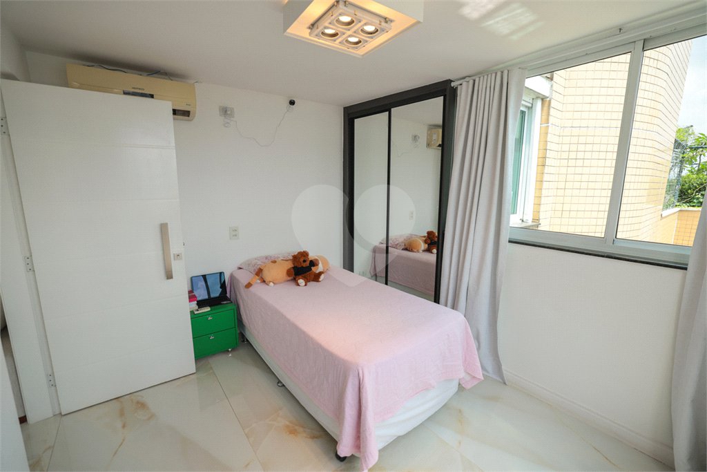 Apartamento à venda com 4 quartos, sendo 1 suíte,  em Vila Mariana, São Paulo, SP