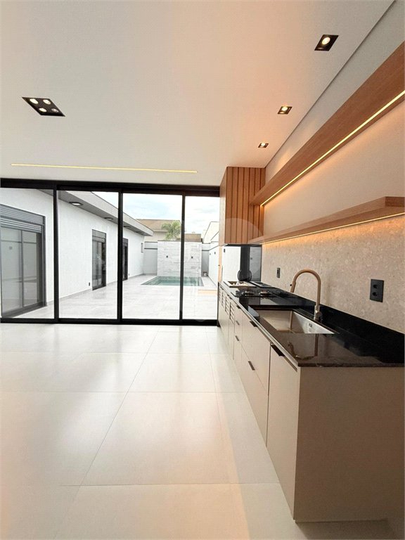 Casa à venda com 3 suítes no condomínio Residencial Milano, Indaiatuba - SP