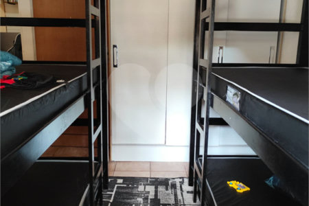 Casa à venda com 3 quartos, sendo 1 suíte, no condomínio Caconde, São Bernardo do Campo - SP