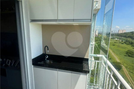 Apartamento à venda com 2 quartos, sendo 1 suíte,  em Interlagos, São Paulo, SP