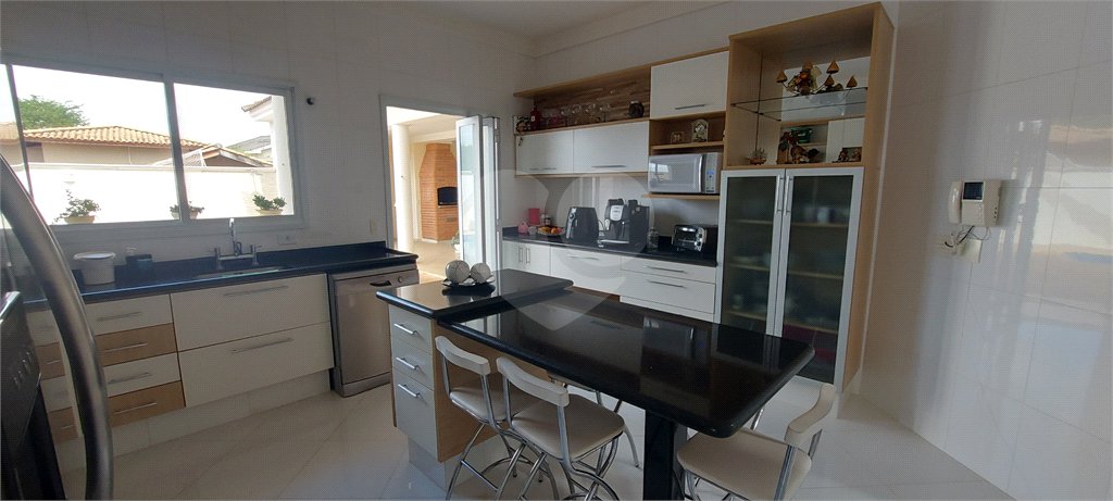 Casa à venda ou para alugar com 3 suítes no condomínio Residencial Villa dos Inglezes, Sorocaba - SP
