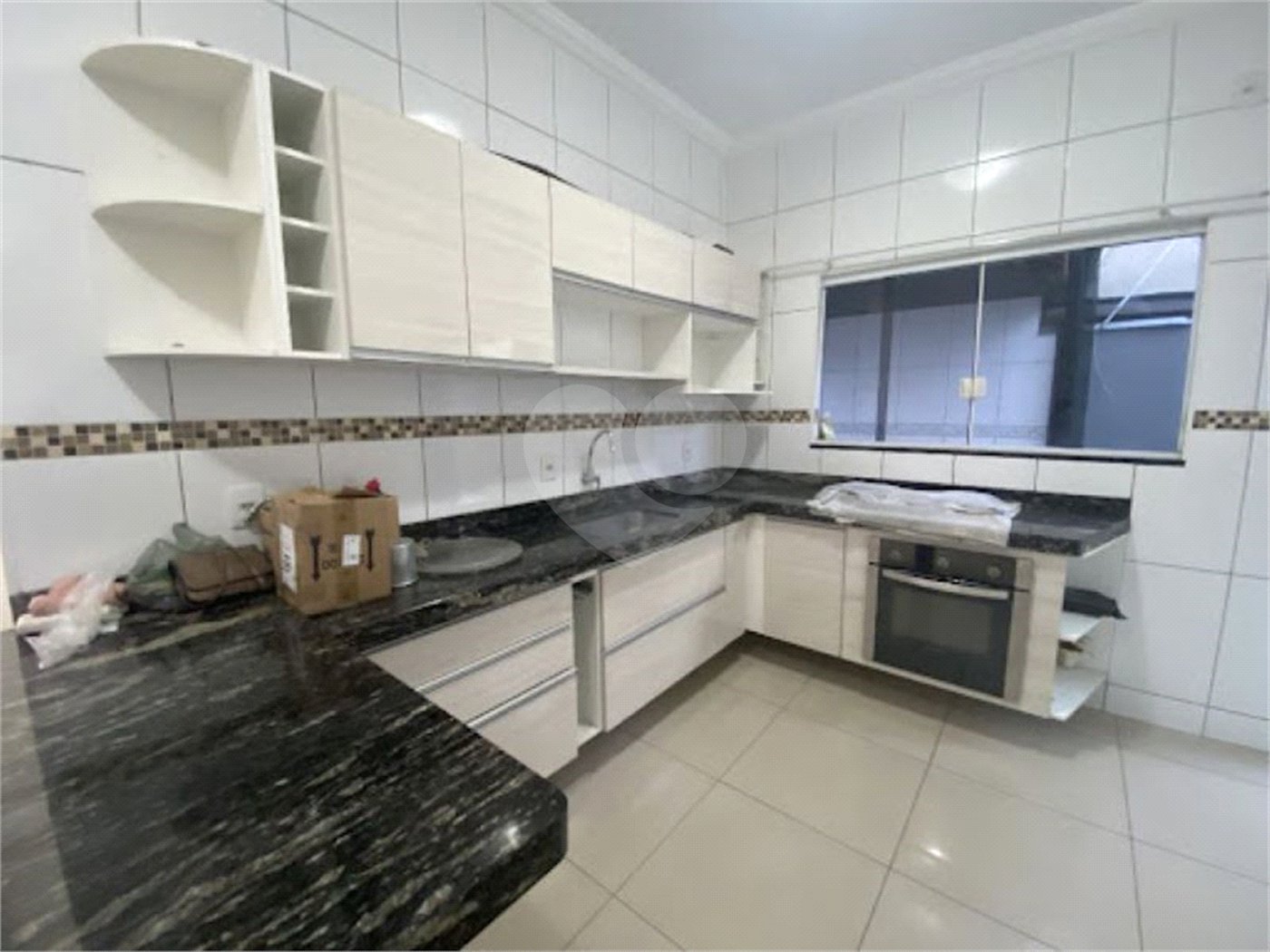 Casa à venda com 4 quartos, sendo 2 suítes,  em Jardim Santa Marta III, Salto, SP