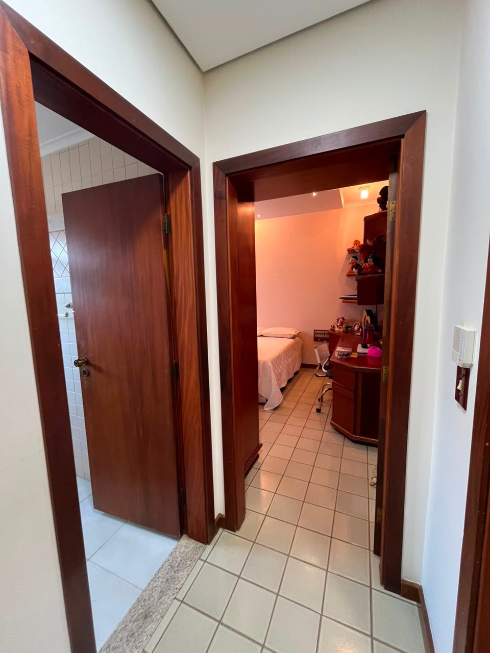 Casa à venda com 3 quartos, sendo 1 suíte,  em Santos Dumont, Três Lagoas, MS
