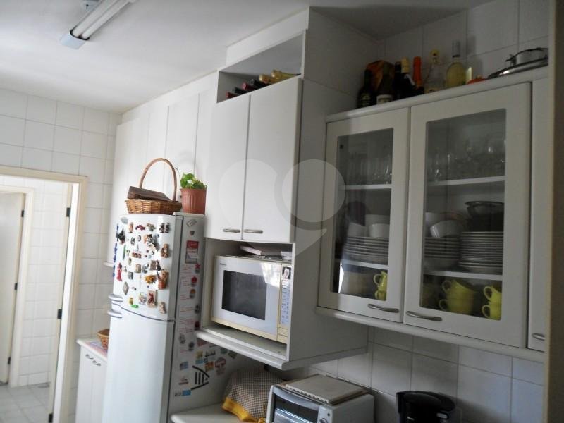 Apartamento à venda com 3 quartos, sendo 1 suíte, em Vila Andrade, São Paulo, SP