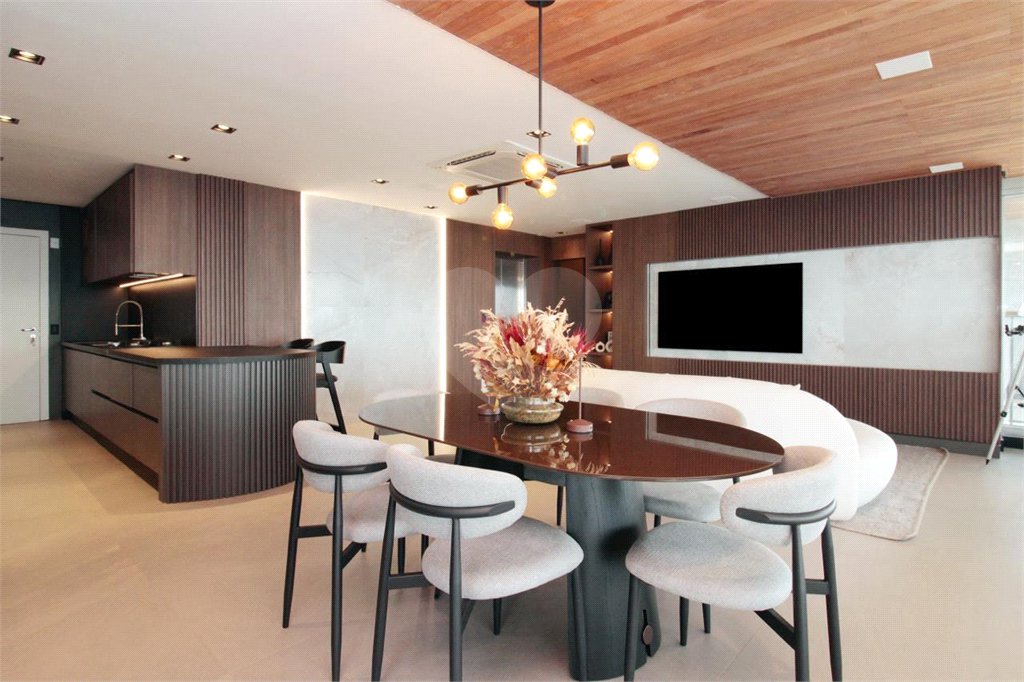 Apartamento à venda ou para alugar com 3 quartos, sendo 1 suíte, em Jardim das Acácias, São Paulo, SP