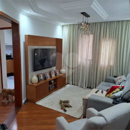 Casa à venda com 2 suítes em Vila Figueira, Suzano, SP