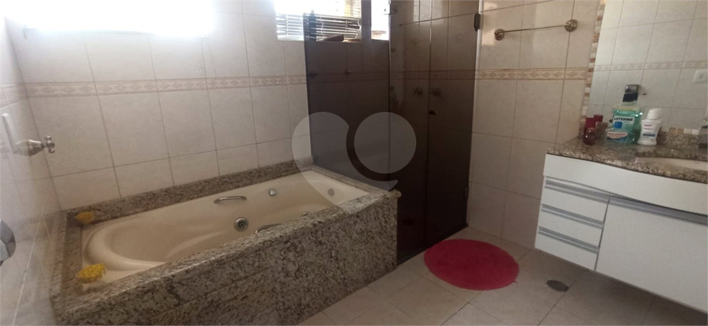 Sobrado à venda com 3 suítes em Vila Mazzei, São Paulo, SP