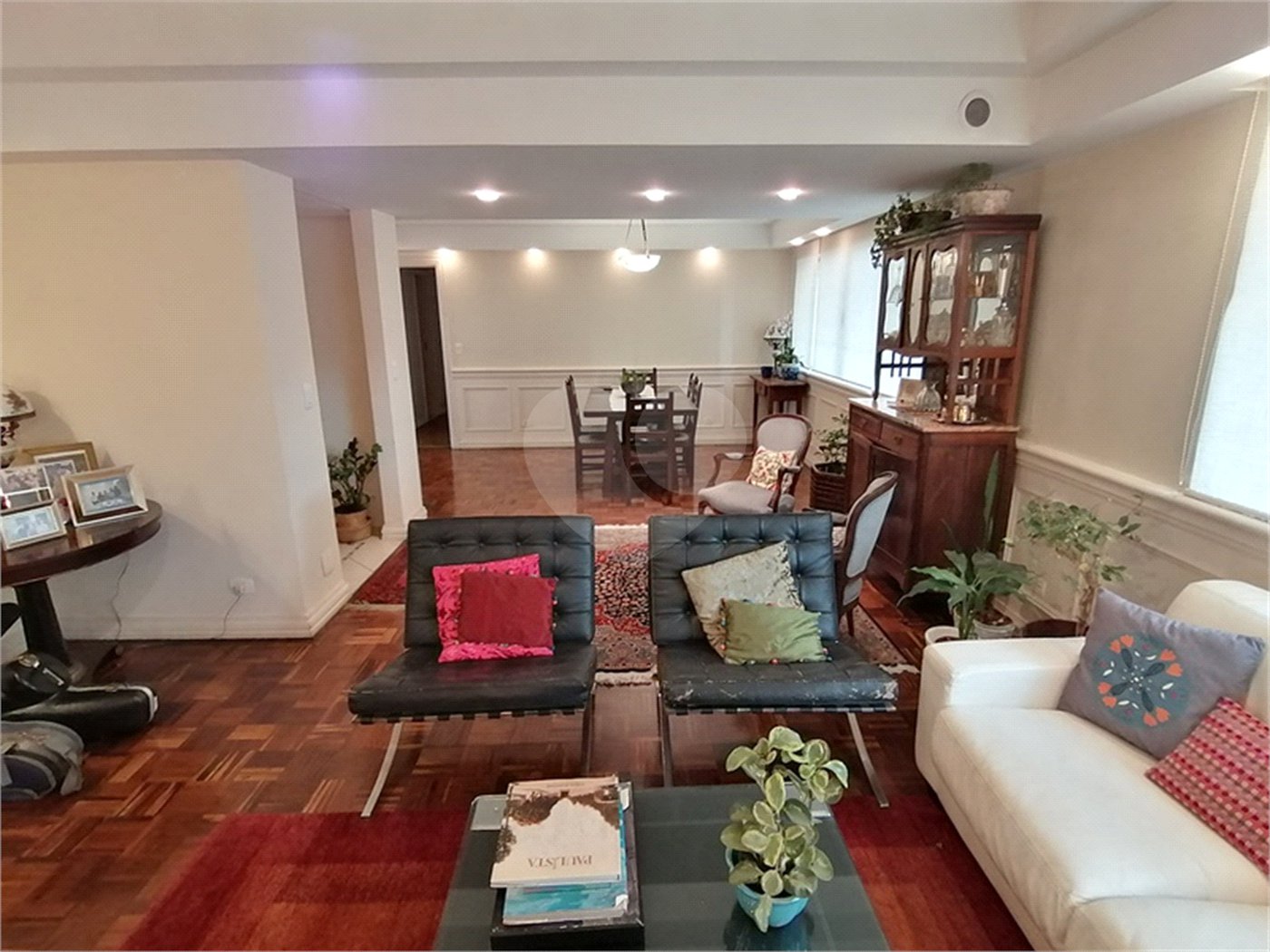 Apartamento à venda com 3 quartos, sendo 1 suíte, em Jardim Paulista, São Paulo, SP