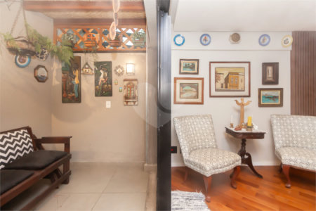 Casa à venda com 2 quartos, sendo 1 suíte, no condomínio Vloft, São Paulo - SP