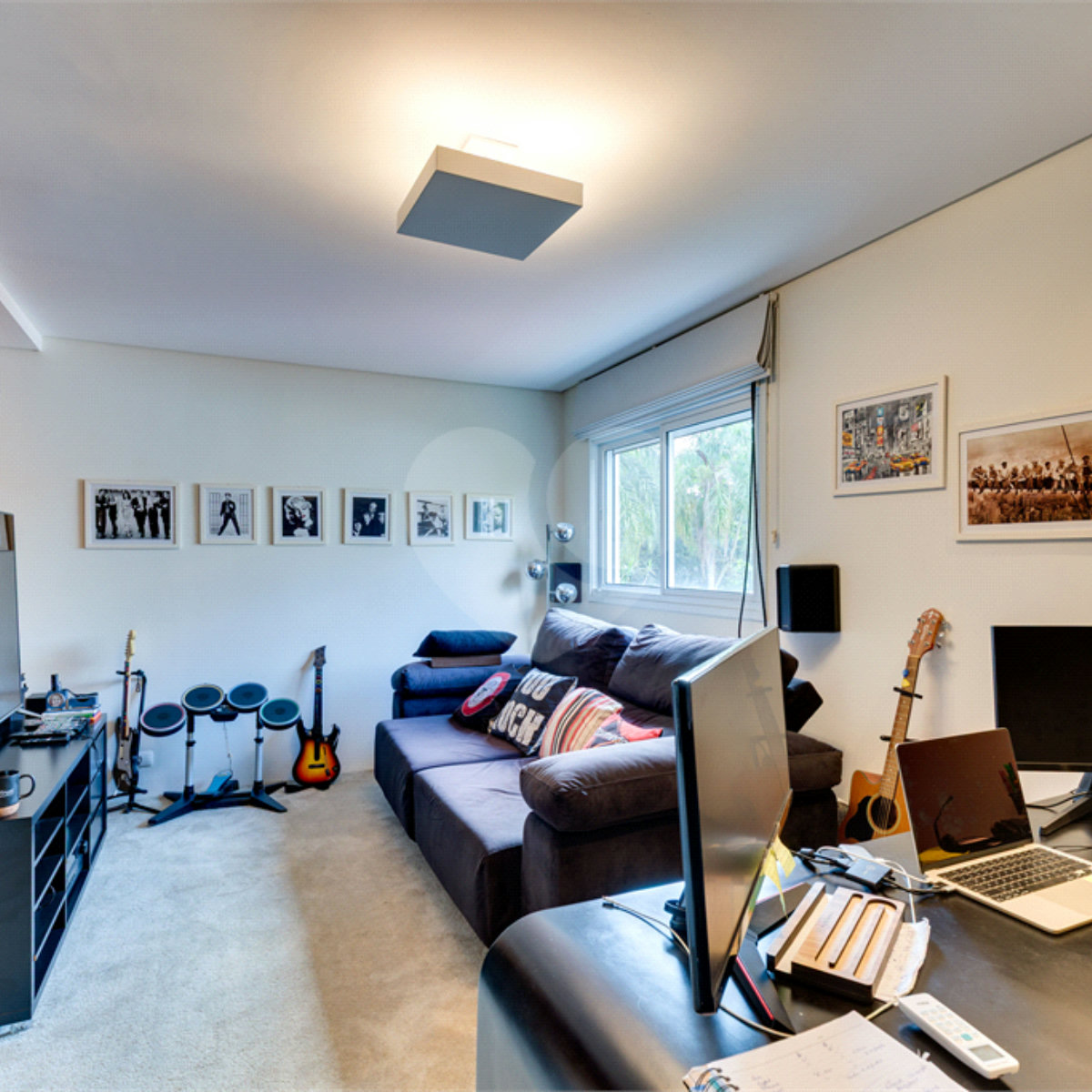 Casa à venda com 4 quartos, sendo 3 suítes, no condomínio Vila Hípica, São Paulo - SP