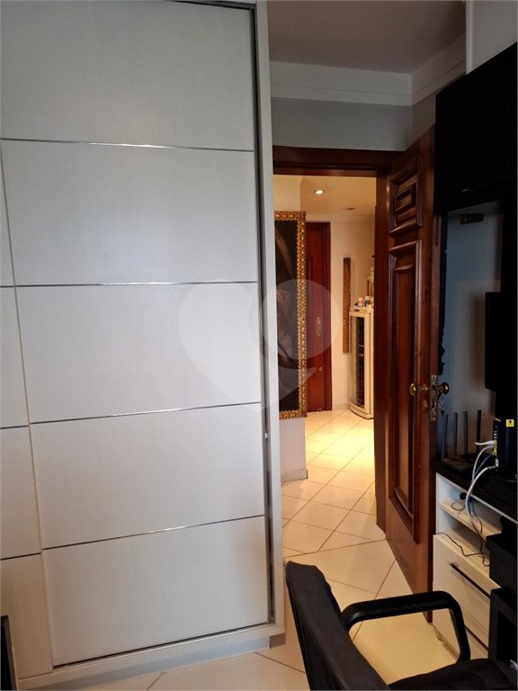 Apartamento à venda com 4 quartos, sendo 2 suítes,  em Brooklin Paulista, São Paulo, SP