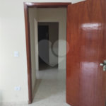Sobrado à venda com 3 quartos, sendo 1 suíte, em Chácaras Maringá, Atibaia, SP
