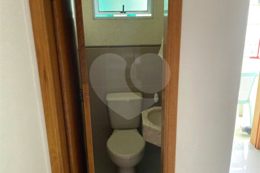 Sobrado à venda com 3 quartos, sendo 1 suíte, em Vila Constança, São Paulo, SP