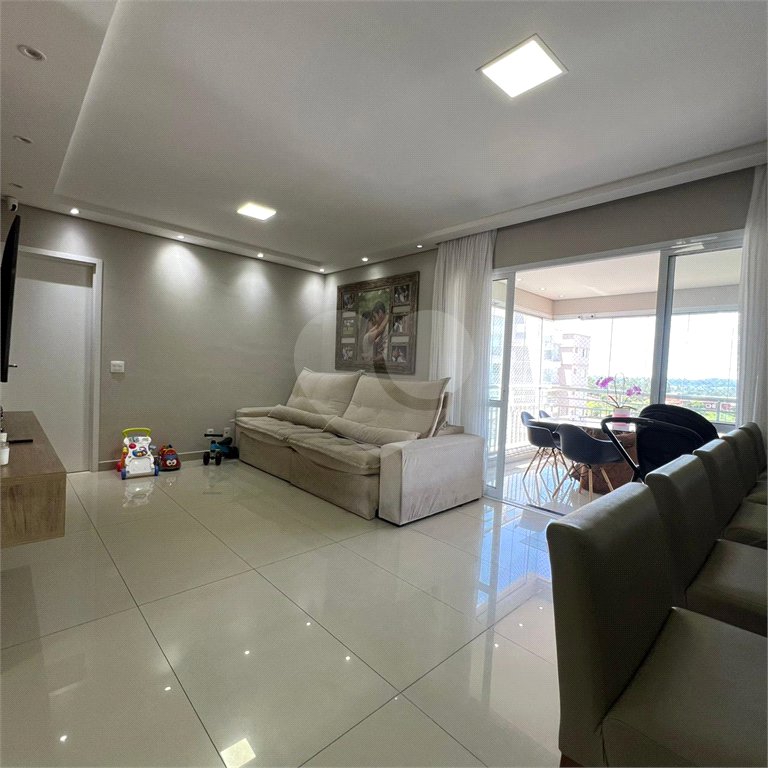 Apartamento à venda com 3 quartos, sendo 1 suíte, em Vila Suissa, Mogi das Cruzes, SP