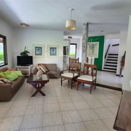 Casa à venda com 5 quartos, sendo 4 suítes,  em Geribá, Armação dos Búzios, RJ