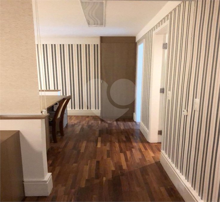 Apartamento à venda com 2 quartos, sendo 1 suíte, em Moema, São Paulo, SP