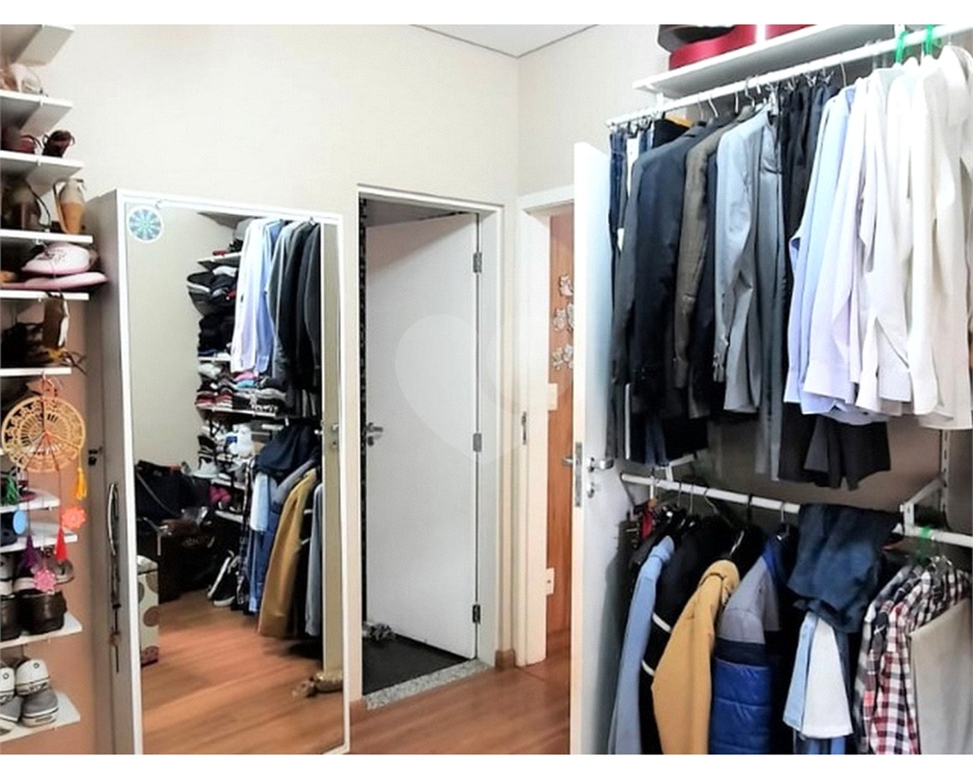 Casa à venda com 5 quartos, sendo 4 suítes, em Água Fria, São Paulo, SP