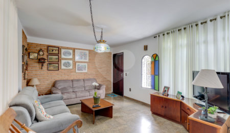Casa de Vila à venda com 3 quartos, sendo 1 suíte, em Granja Julieta, São Paulo, SP