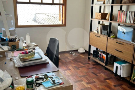 Casa à venda com 4 quartos, sendo 2 suítes, em Planalto Paulista, São Paulo, SP