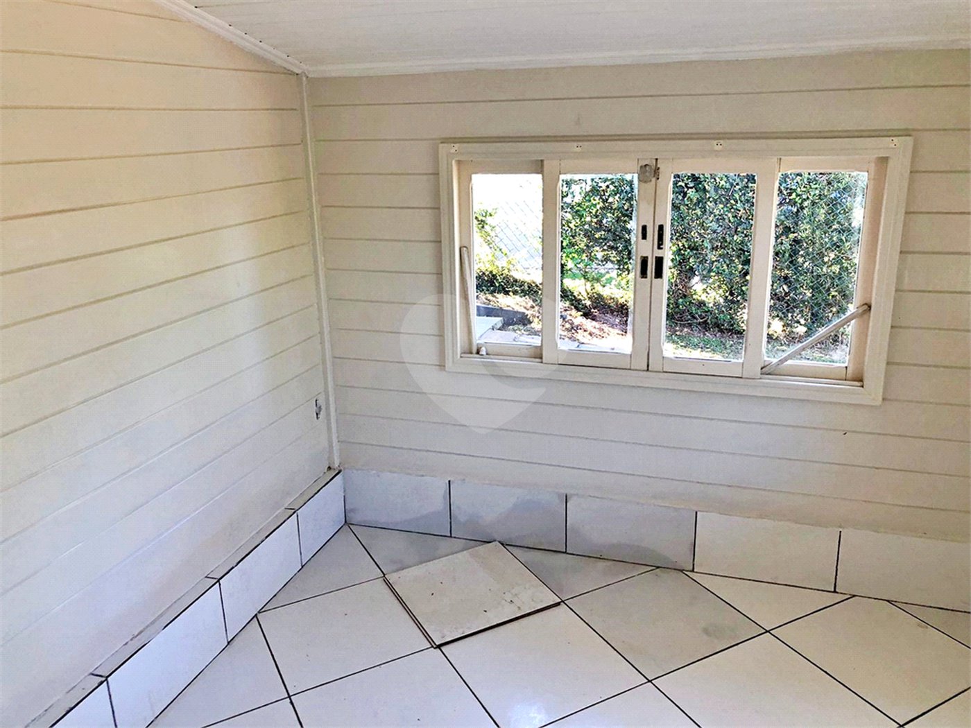 Casa à venda com 4 quartos, sendo 2 suítes, no condomínio Estância Marambaia, Vinhedo - SP