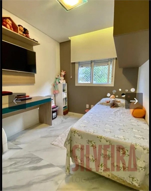 Apartamento à venda com 3 quartos, sendo 1 suíte,  em Vila Andrade, São Paulo, SP
