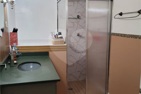 Sobrado à venda com 3 quartos, sendo 1 suíte, em Jaguaré, São Paulo, SP