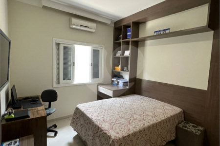 Casa à venda com 3 quartos, sendo 1 suíte, no condomínio Parque do Varvito, Itu - SP