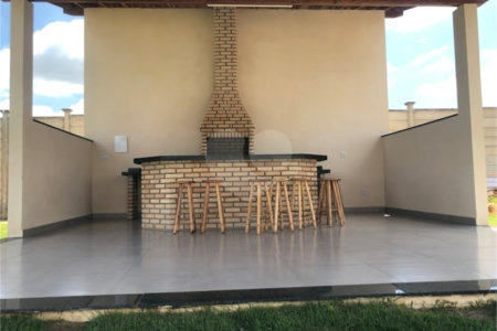 Casa à venda com 3 quartos, sendo 1 suíte,  no condomínio Vila Ytu, Indaiatuba - SP
