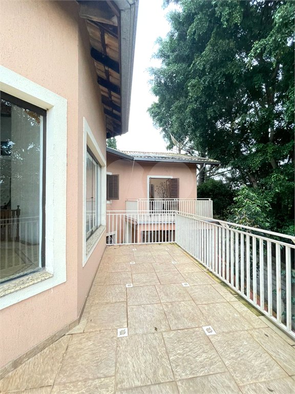 Casa à venda ou para alugar com 6 quartos, sendo 2 suítes, em Condomínio Portal dos Nobres, Atibaia, SP