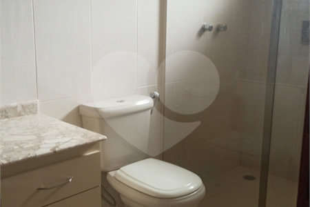 Casa à venda com 3 quartos, sendo 1 suíte, no condomínio Serra da Estrela, Atibaia - SP
