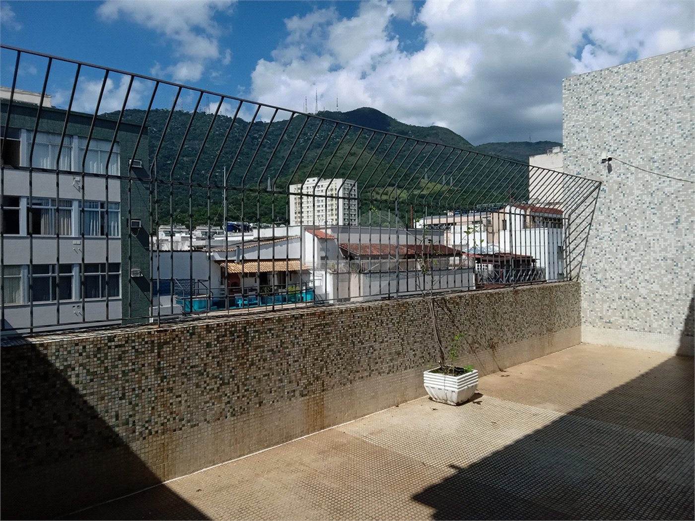 Apartamento à venda com 3 quartos, sendo 1 suíte,  em Tijuca, Rio de Janeiro, RJ
