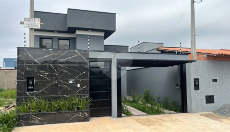 Casa à venda com 3 quartos, sendo 1 suíte,  em Parque Itapê, Itapetininga, SP