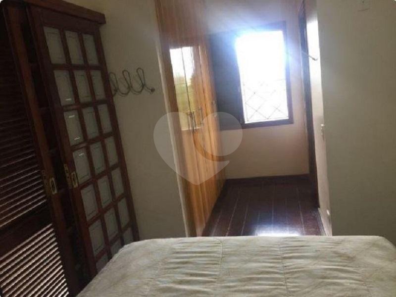 Sobrado à venda com 3 quartos, sendo 1 suíte, em Tremembé, São Paulo, SP