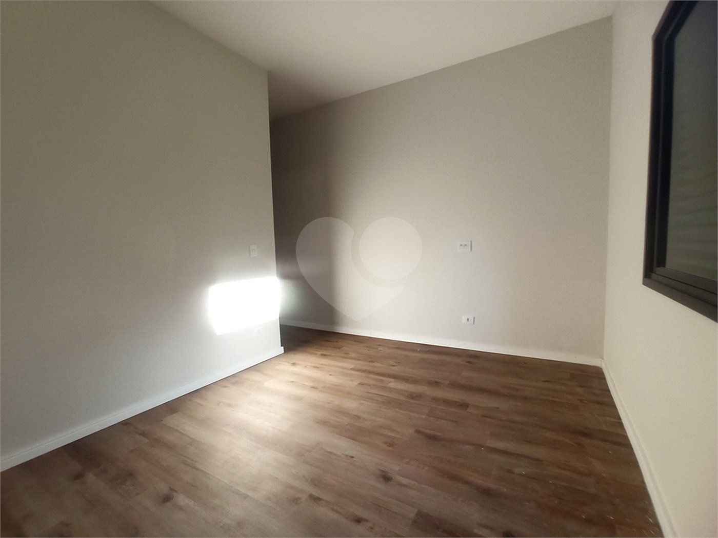 Casa à venda com 3 quartos, sendo 1 suíte, no condomínio Buona Vita, Atibaia - SP