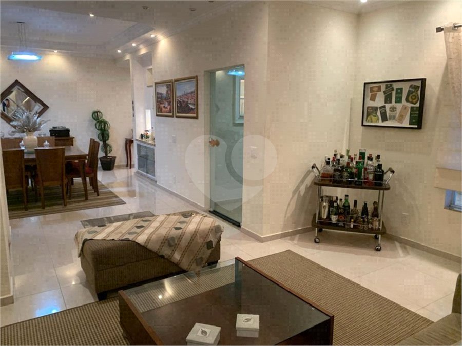 Casa à venda com 3 suítes no condomínio Residencial Villa dos Inglezes, Sorocaba - SP
