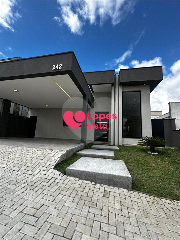 Casa à venda com 3 quartos, sendo 2 suítes, no condomínio Reserva Rudá, São José dos Campos - SP