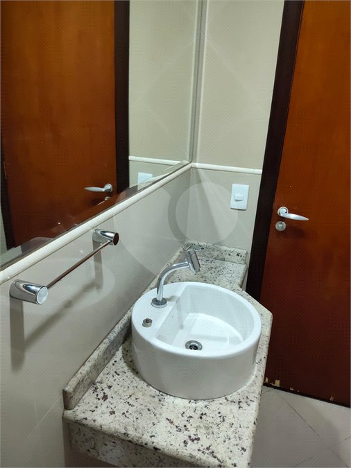 Casa à venda com 3 quartos, sendo 1 suíte, em Jardim Santa Clara, Guarulhos, SP