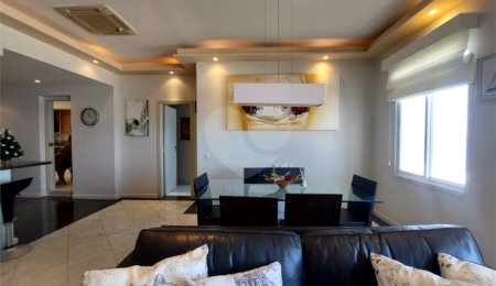 Cobertura à venda com 3 quartos, sendo 2 suítes,  em Copacabana, Rio de Janeiro, RJ