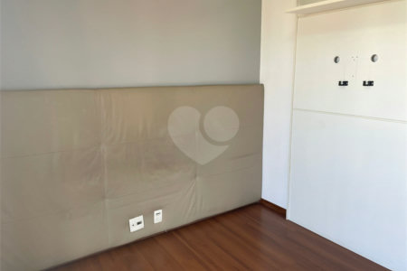 Apartamento para alugar com 3 quartos, sendo 1 suíte, em Indianópolis, São Paulo, SP